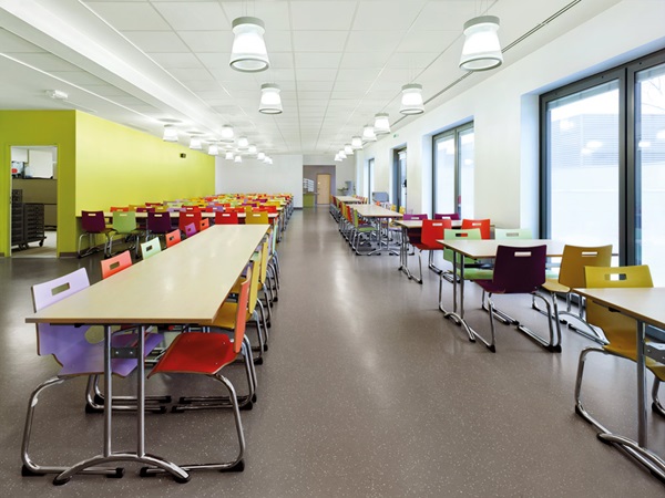 1709039058_nora_siph_fr_635_1000x750-header