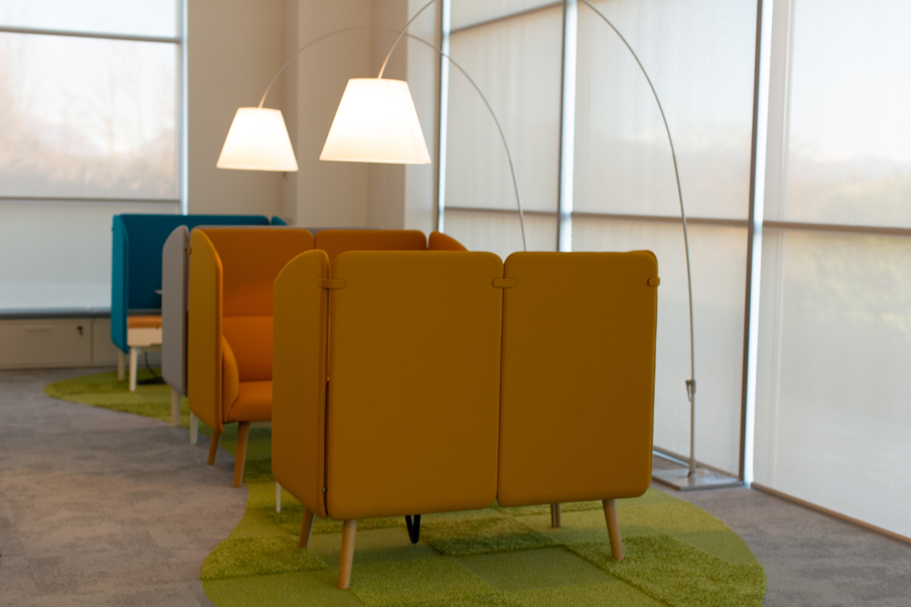 1709039066_showroom_cadorago_13_office-jpg_20